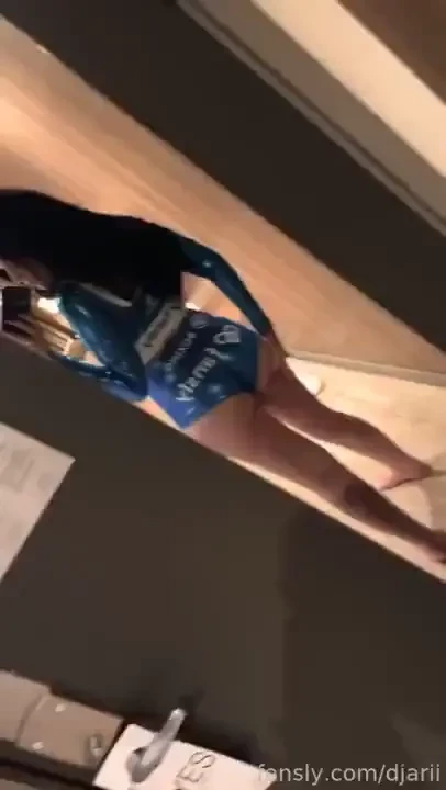 Hope you don t mind consider this a bit of a selfie dump from my hotel 