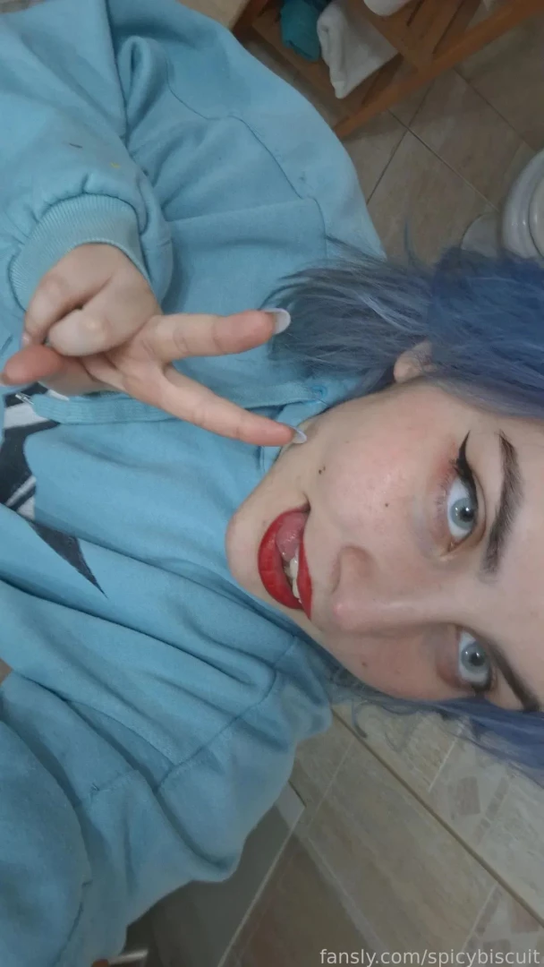 Working on the shoots rn might be out a little after midnight lt 3 