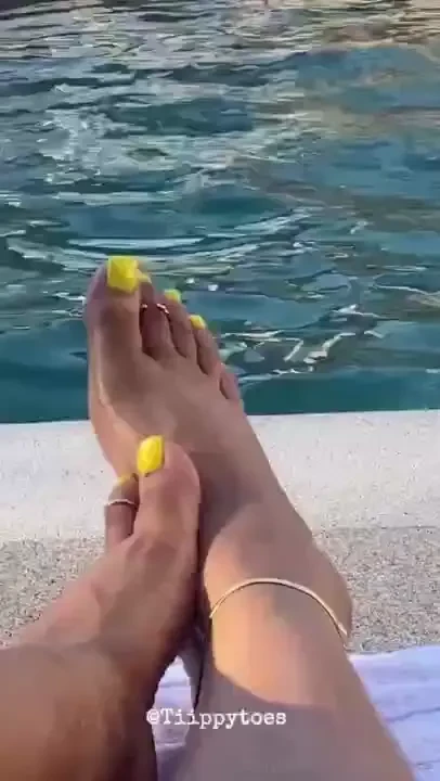 Chillin by the pool and wiggling my toes imagine if you were here with 
