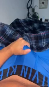 I woke up this morning with the biggest morning wood i couldn t stop