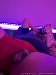 Would you suck me off while i game part 1