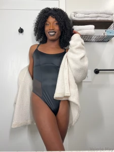 Should trans women tuck their dicks in public personally i say untuck part 1