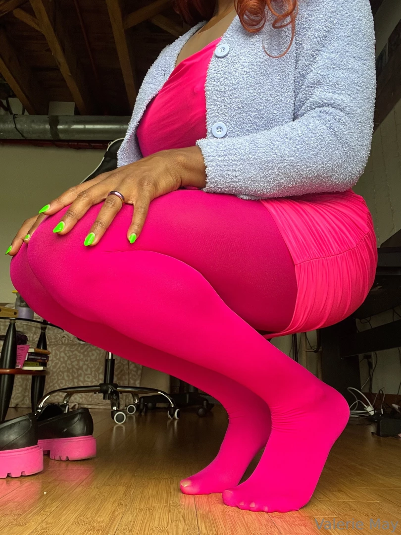 Like if you like me in tights something about this pink color getting part 7 