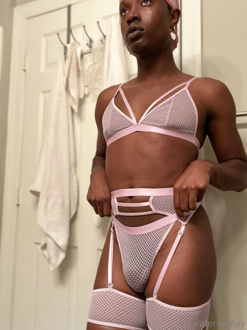 itsvaleriemay - Would you let me sit on yours 