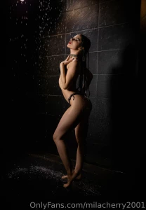 I do photo shoots very often - i study my body from the outside