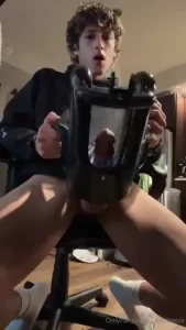 Who likes to watch me get milked