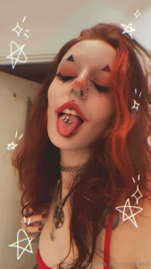 Who likes sexy in red clowns maybe youll see more of her part 1