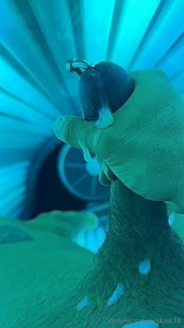 Oh how i adore the time in the tanning bed part 1