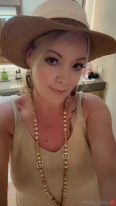 Hola any guesses where i m staying for the next week