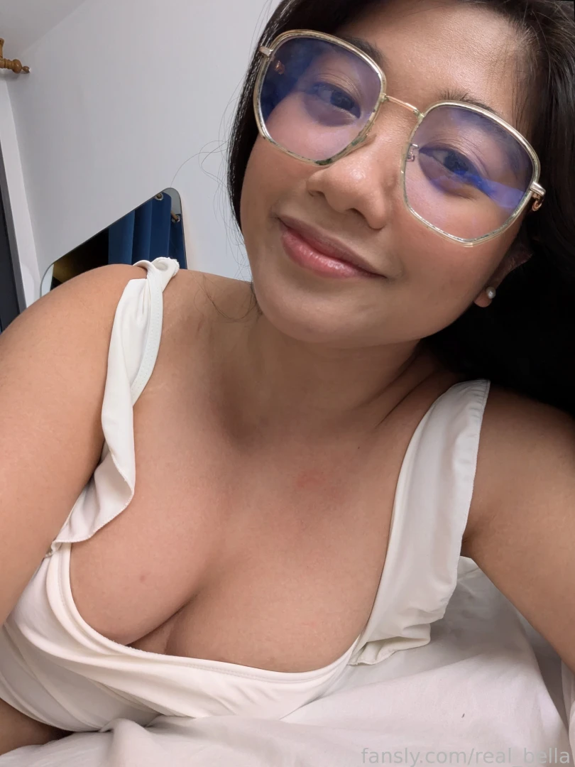 Just a daily reminder to drink water selfie asian filipina nerd geek 