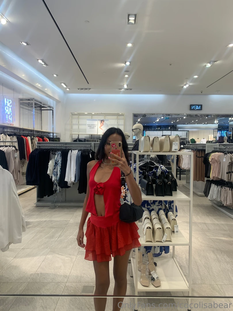 Who will take me shopping this christmas 