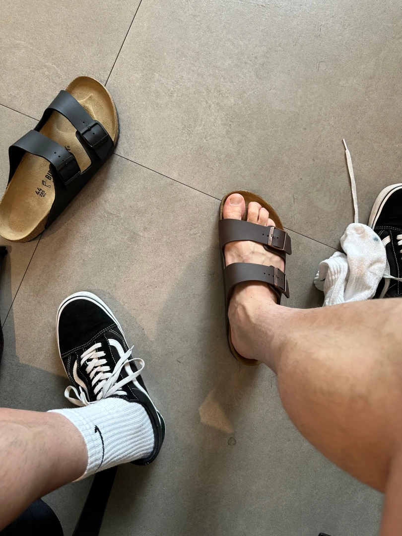 Marrom ou preto qual voc acha melhor quem ajudar na vaquinha pra part 1 