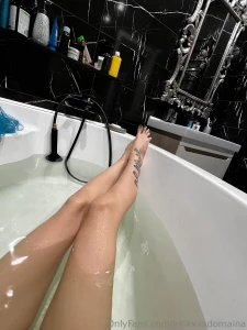 Would you cum on this cute feet