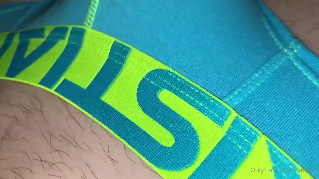 Good morning fighting with the bed sheets rubbing my soft cock who 