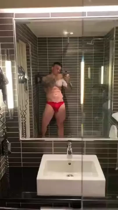 Teaser for this weeks video see what i got up to in the hotel room be 