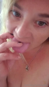 Free subscription lunainfernal mommy 42 years old fat chubby hot and