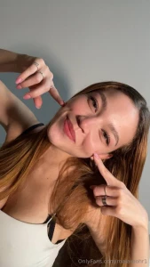 Have you seen a girl on this site lovelier than me