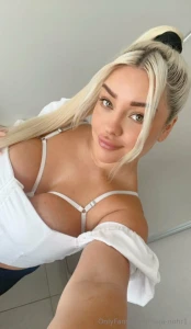 She s smart without showing off lovelynathy flirts with her look her