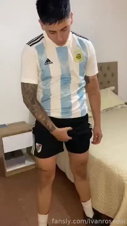Hot soccer player dick gay gays guys penis bisexual polla blonde big 