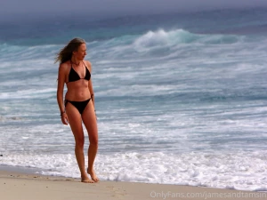 Tamsin finds a deserted beach on the cape west coast and strips out