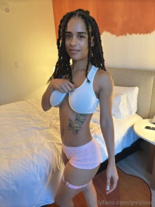 Waiting for you to cummmm play w me tonight