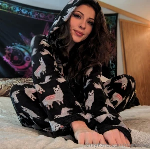 I m fucking sick again somehow so here s a comfy photoshoot where i part 7