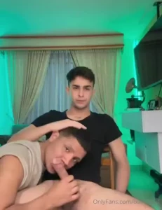 A lot of cum gotta_08