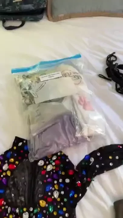 Do we have a favourite outfit for my content day today guys let me 