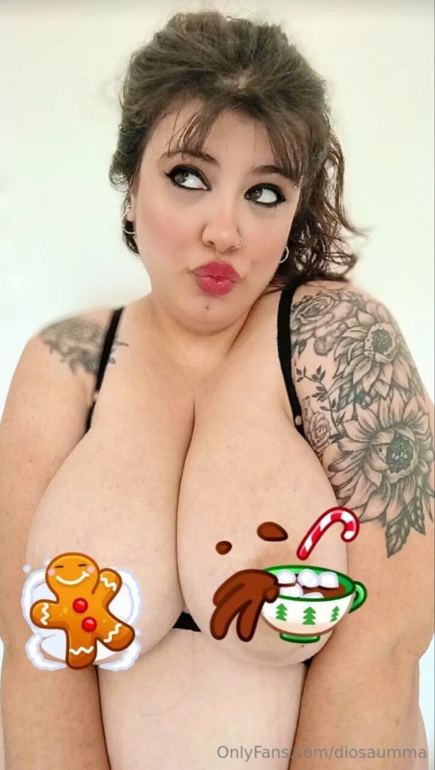 Choose which one you want to eat and adore me to see if i let you do 