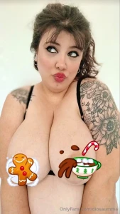 Choose which one you want to eat and adore me to see if i let you do