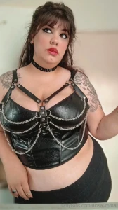 Leather and chains sounds like an interesting session