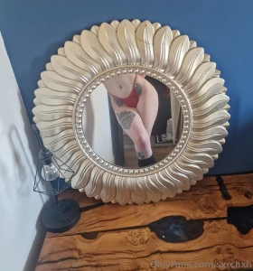 What a pretty mirror part 1