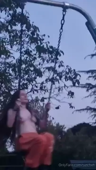 I just want to play in the park 