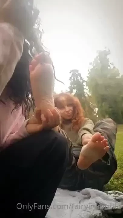 You naughty boys wanted a bit more you like how i suck on her toes 