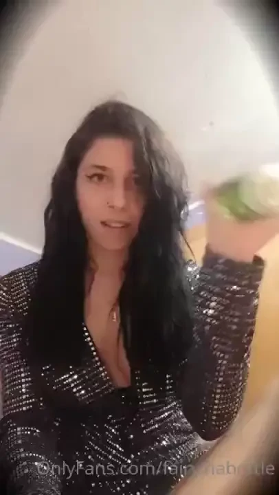 Yerterday i had a very horny night whoever wants the whole video 4 