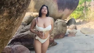 Any caption for this hotness