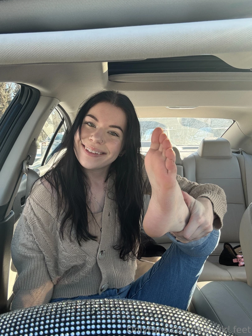 Car pictures are so fun do you like the view 