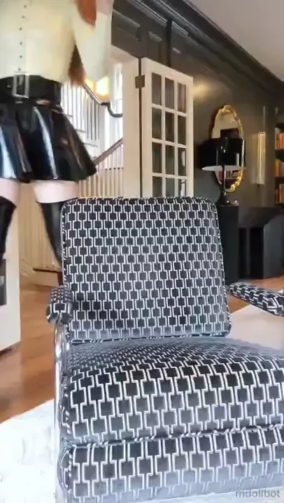 Relax to these extremely prim and proper rubber sounds lt 3 