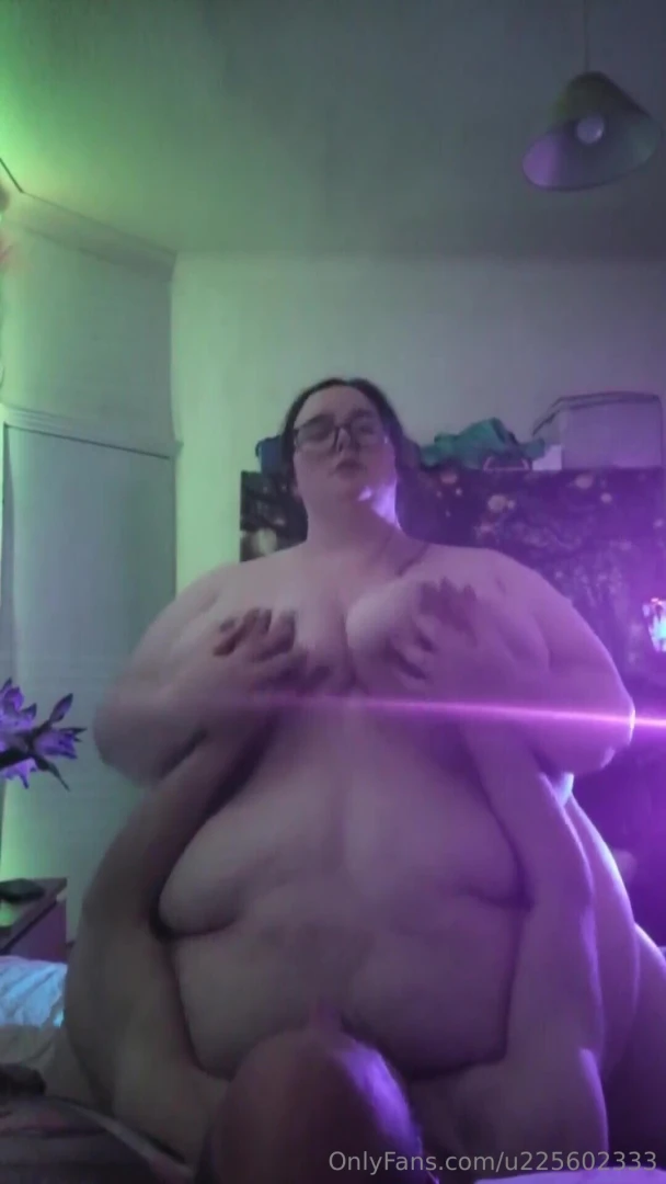 Ssbbw ladybrads strips for me and then rides my cock until we both cum 