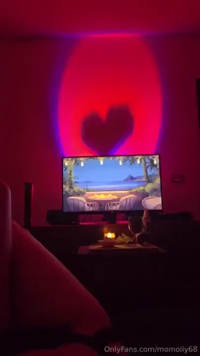 She knows how to keep a girl waiting 