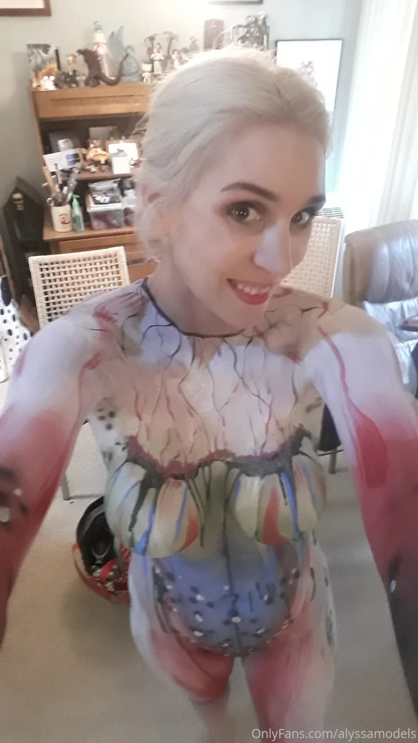 Body paint day with robert 
