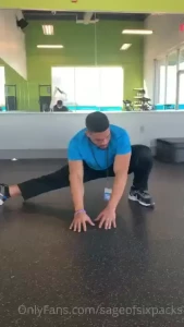 Move 1 isolated yogi squat