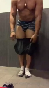 Would have been longer but someone came in lol leave a tip