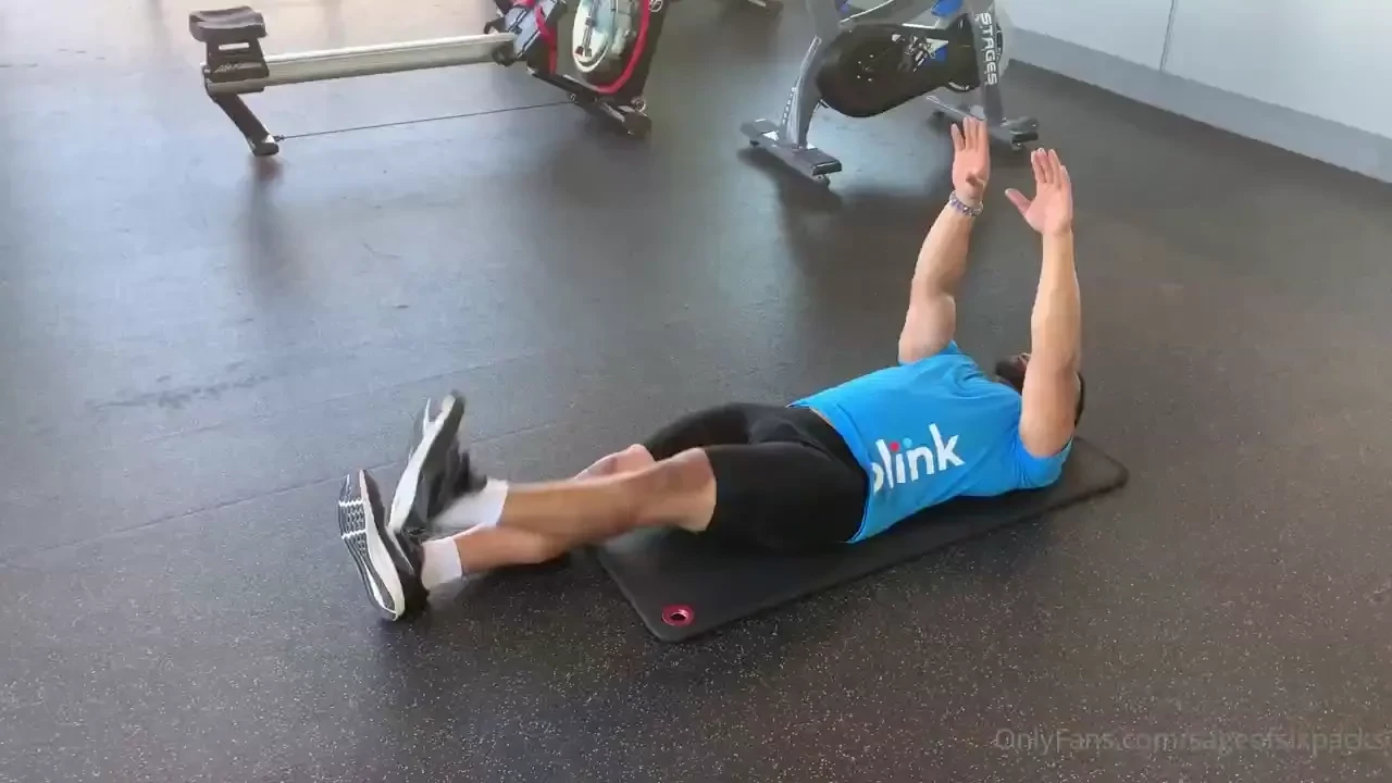 Toe touching sit-ups 