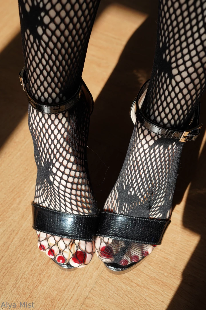 Would you kiss them or just admire from afar be honest 