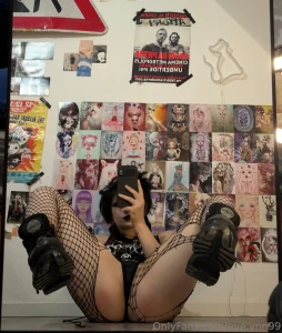 Hey honey boo come text me what are you waiting for