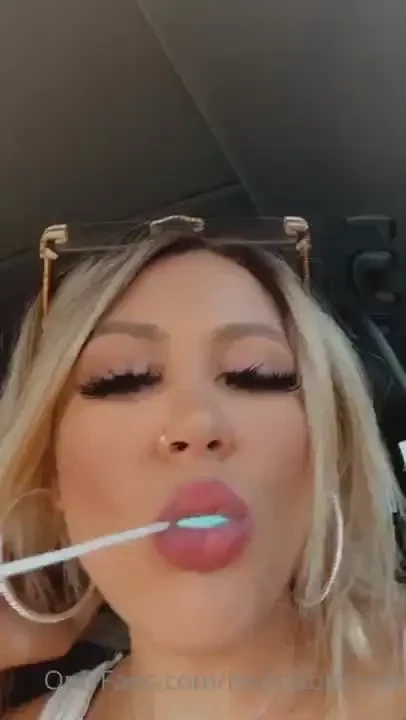 I know you would love that haha you give me all your money bc youre 