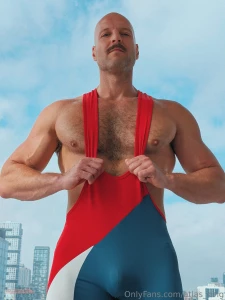 Singlet slut part 2