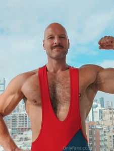 Singlet slut part 1