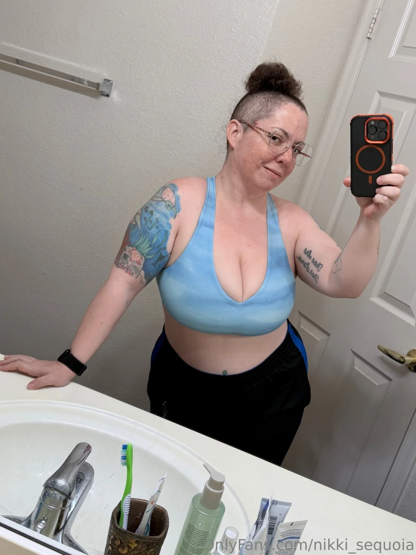 Happy friday quick delivery on customs this weekend 10 min dm me 